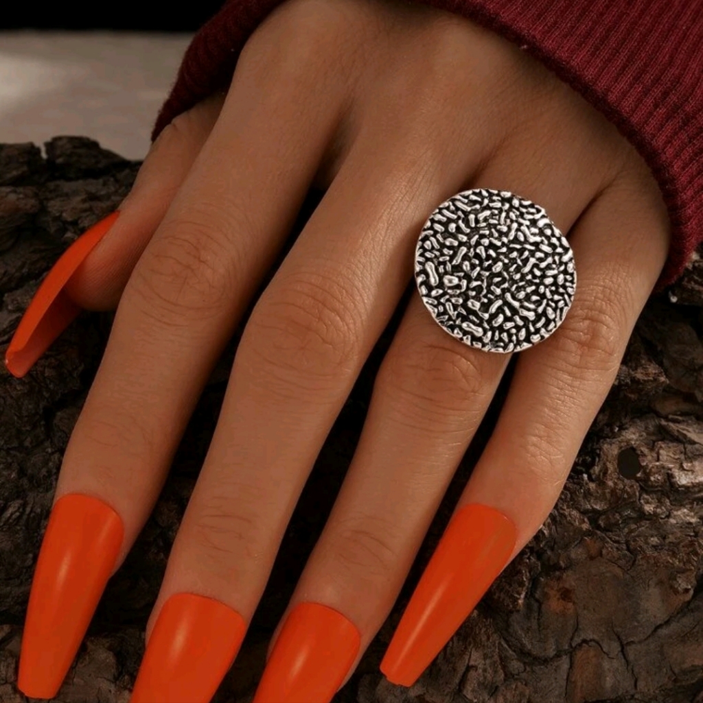 Large Decor Ring